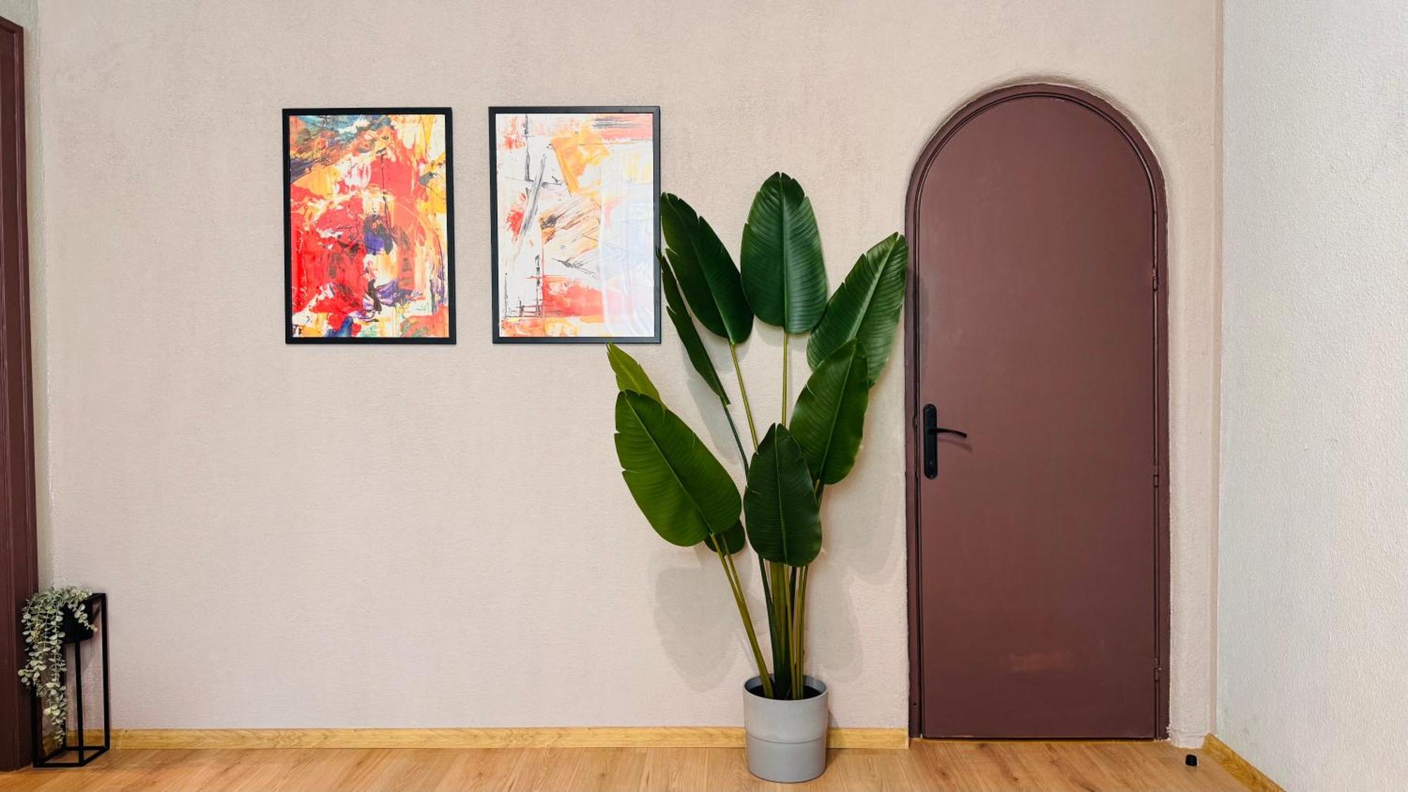Ideal Home - Spacious & Modern Accommodation Near Unirii Square 부쿠레슈티 객실 사진