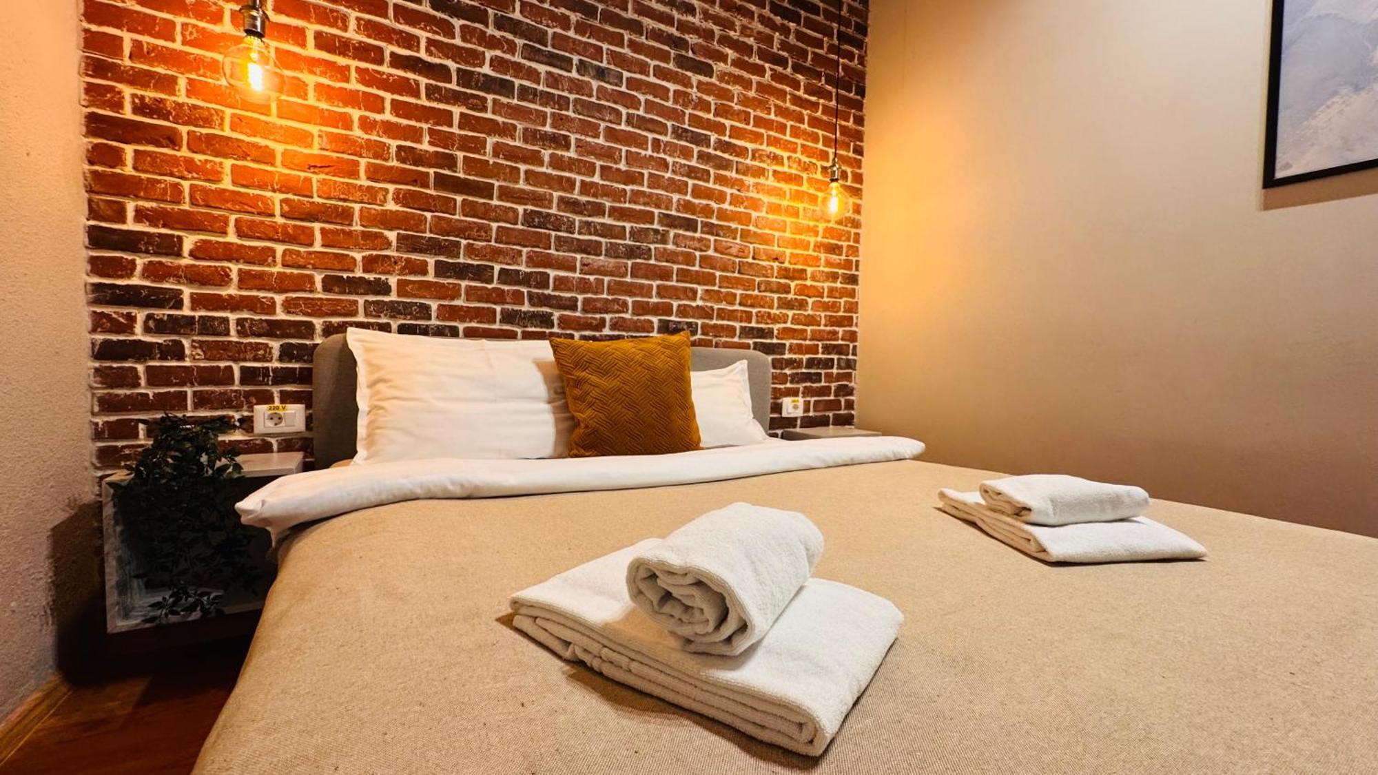 Ideal Home - Spacious & Modern Accommodation Near Unirii Square 부쿠레슈티 객실 사진