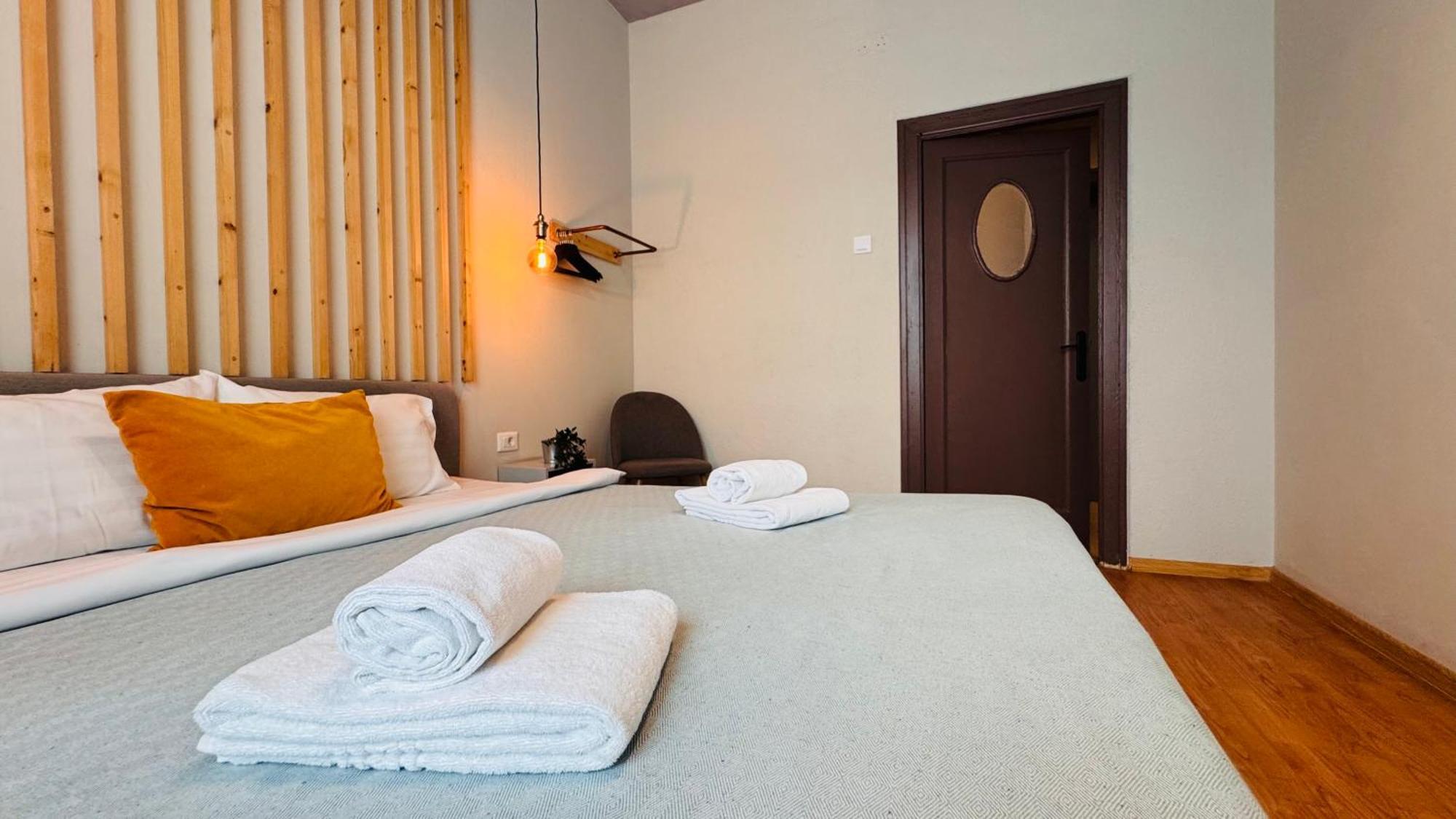 Ideal Home - Spacious & Modern Accommodation Near Unirii Square 부쿠레슈티 객실 사진