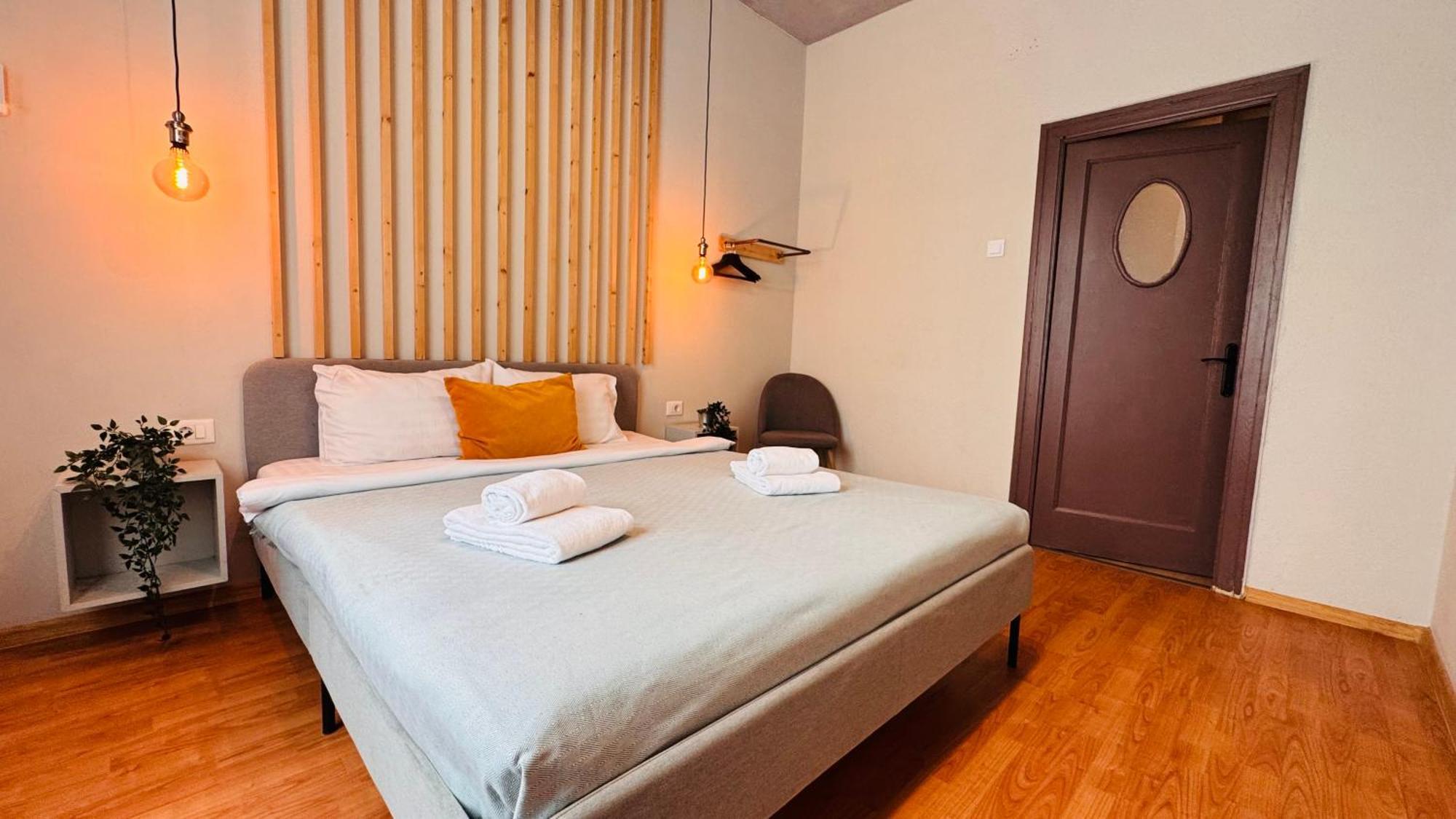 Ideal Home - Spacious & Modern Accommodation Near Unirii Square 부쿠레슈티 객실 사진