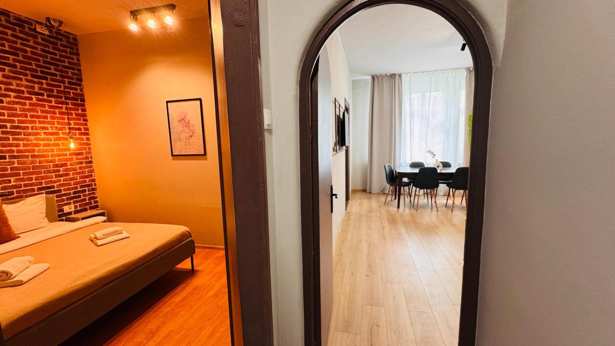 Ideal Home - Spacious & Modern Accommodation Near Unirii Square 부쿠레슈티 객실 사진