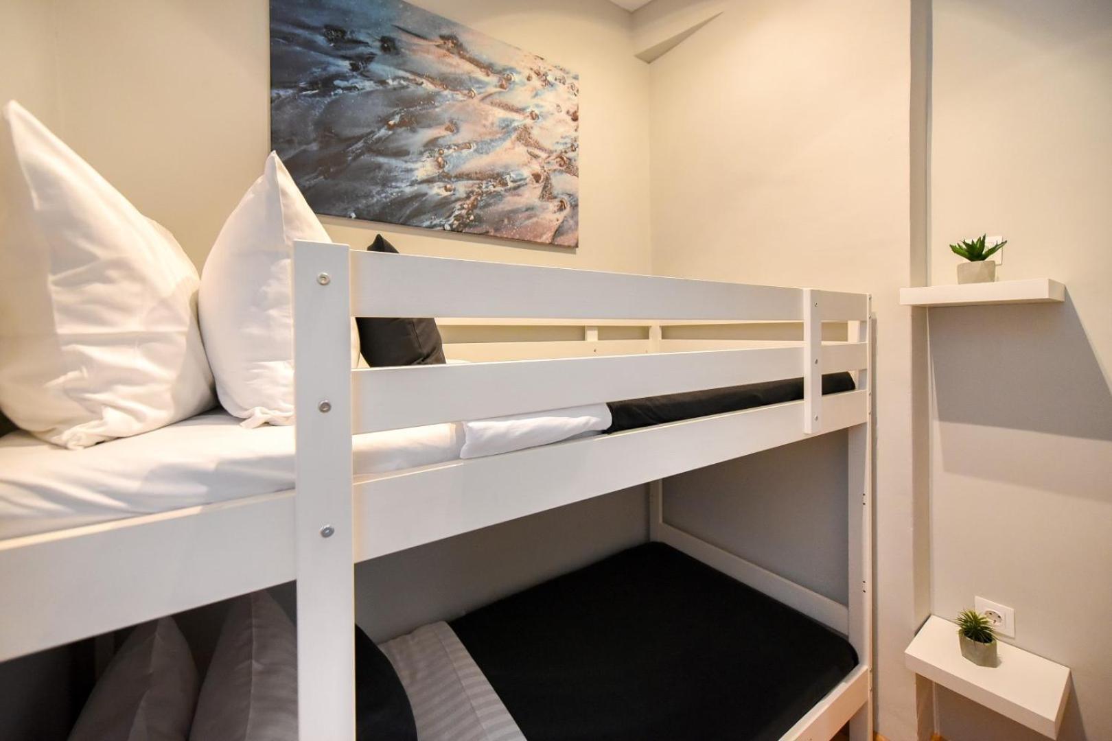Ideal Home - Spacious & Modern Accommodation Near Unirii Square 부쿠레슈티 외부 사진